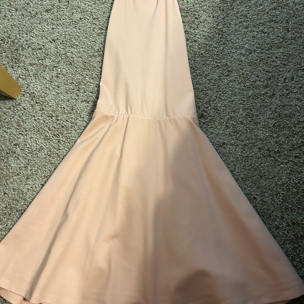 Elegant Pale Pink Halter Dress